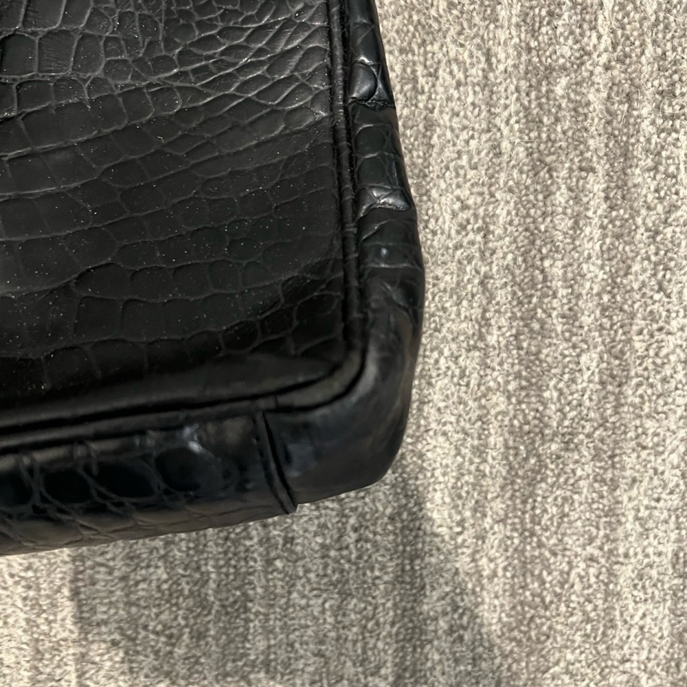 Italian Leather Cristian Tote - Picture 9 of 9